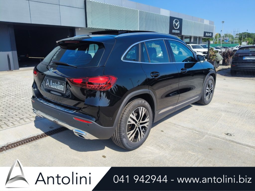 Scopri un'occasione autoMERCEDES-BENZ GLA 180 d Autom. Progressive Advanced "TETTO PANORAMICO"da Antolini Venezia Mestre (VE)