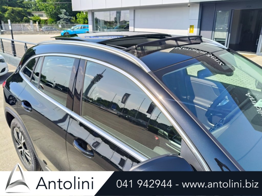 Scopri un'occasione autoMERCEDES-BENZ GLA 180 d Autom. Progressive Advanced "TETTO PANORAMICO"da Antolini Venezia Mestre (VE)