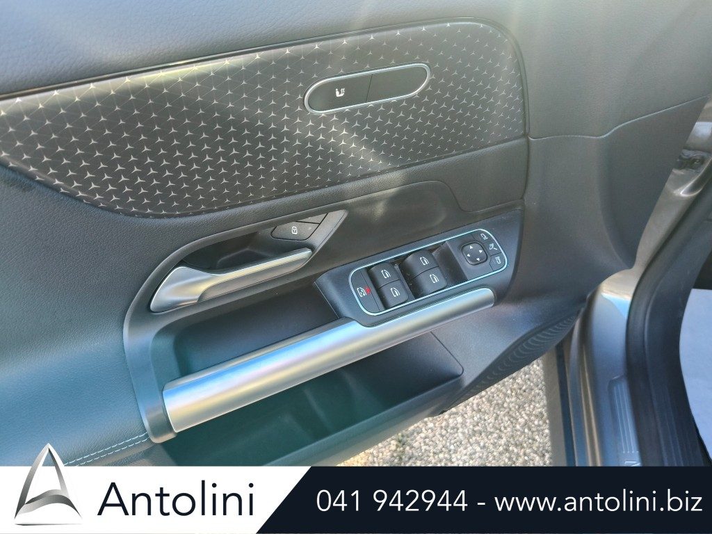 Scopri un'occasione autoMERCEDES-BENZ GLA 200 d Automatic Progressive Advancedda Antolini Venezia Mestre (VE)