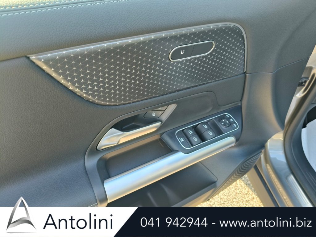 Scopri un'occasione autoMERCEDES-BENZ GLA 200 d Automatic Progressive Advancedda Antolini Venezia Mestre (VE)
