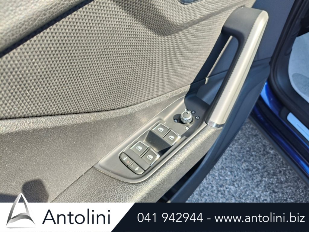 Scopri un'occasione autoAUDI Q2 35 TDI quattro S tronic Advanced "SEDILI IN PELLE"da Antolini Venezia Mestre (VE)