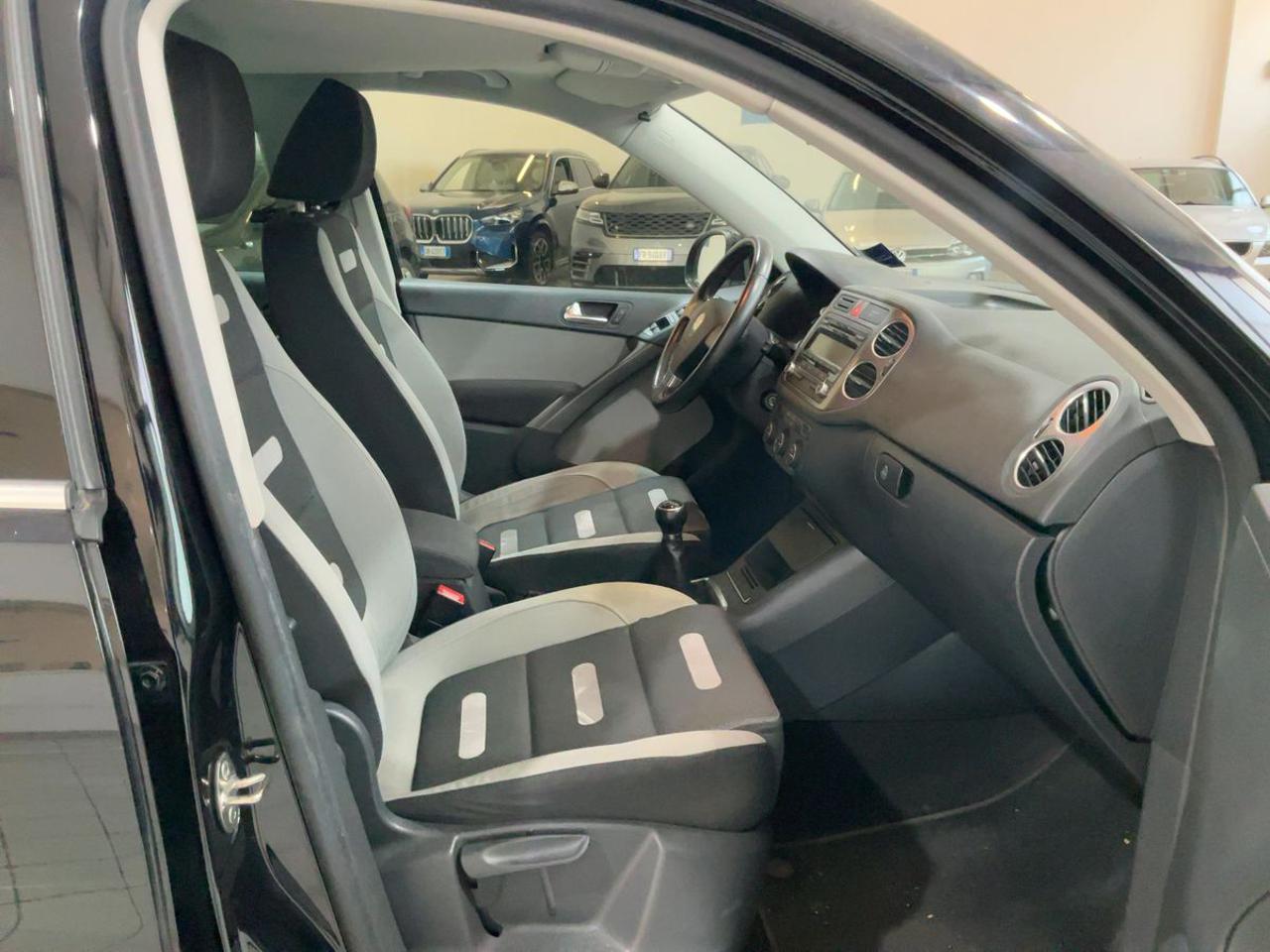 VOLKSWAGEN Tiguan 2.0 16V TDI 4Motion Sport & Style - 12