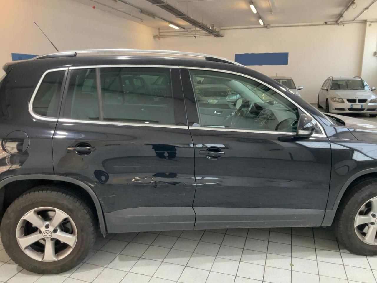 VOLKSWAGEN Tiguan 2.0 16V TDI 4Motion Sport & Style - 4