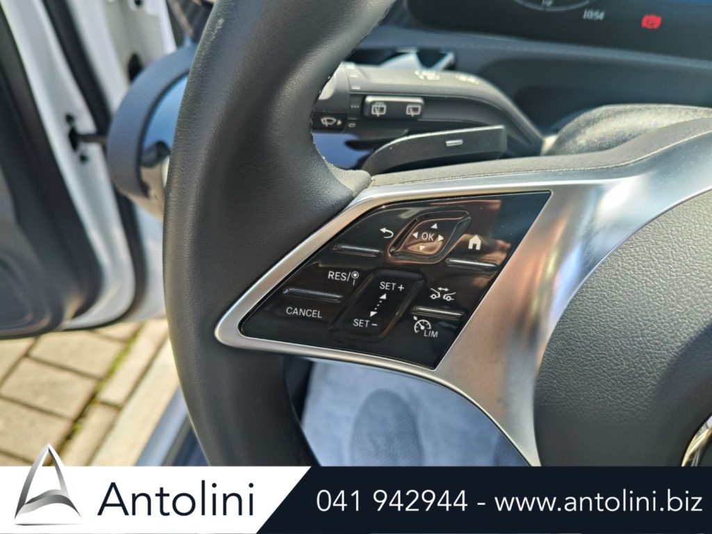 Scopri un'occasione autoMERCEDES-BENZ A 180 Automatic Progressive Advanced "PACK NIGHT"da Antolini Venezia Mestre (VE)