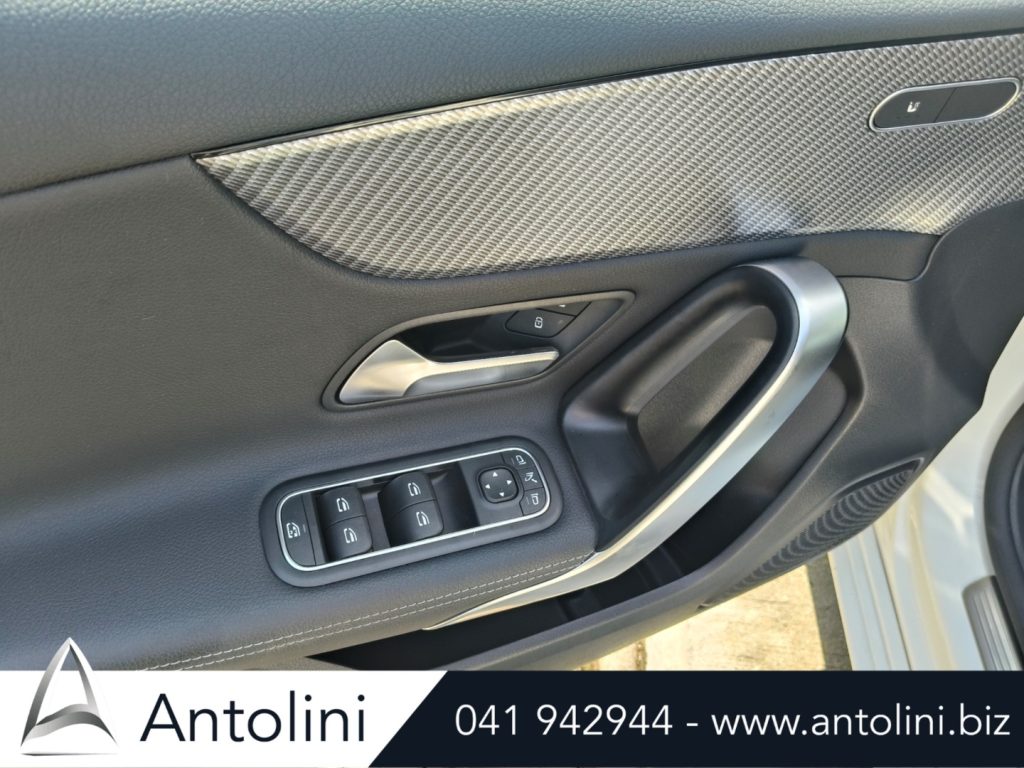 Scopri un'occasione autoMERCEDES-BENZ A 180 Automatic Progressive Advanced "PACK NIGHT"da Antolini Venezia Mestre (VE)