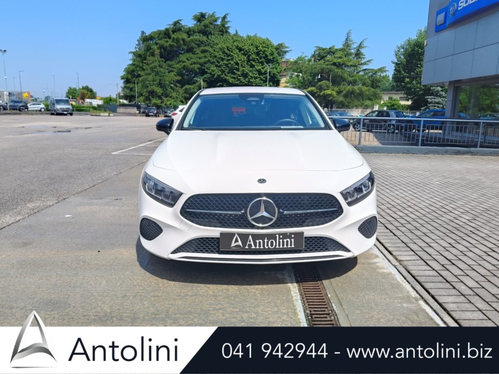 Scopri un'occasione autoMERCEDES-BENZ A 180 Automatic Progressive Advanced "PACK NIGHT"da Antolini Venezia Mestre (VE)