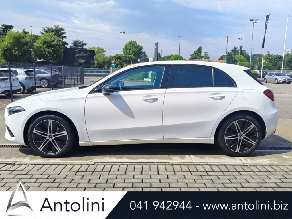 Scopri un'occasione autoMERCEDES-BENZ A 180 Automatic Progressive Advanced "PACK NIGHT"da Antolini Venezia Mestre (VE)