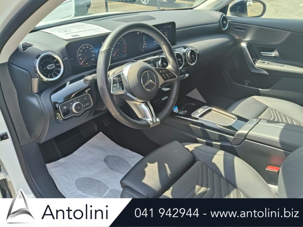 Scopri un'occasione autoMERCEDES-BENZ A 180 Automatic Progressive Advanced "PACK NIGHT"da Antolini Venezia Mestre (VE)