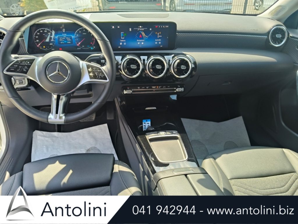 Scopri un'occasione autoMERCEDES-BENZ A 180 Automatic Progressive Advanced "PACK NIGHT"da Antolini Venezia Mestre (VE)