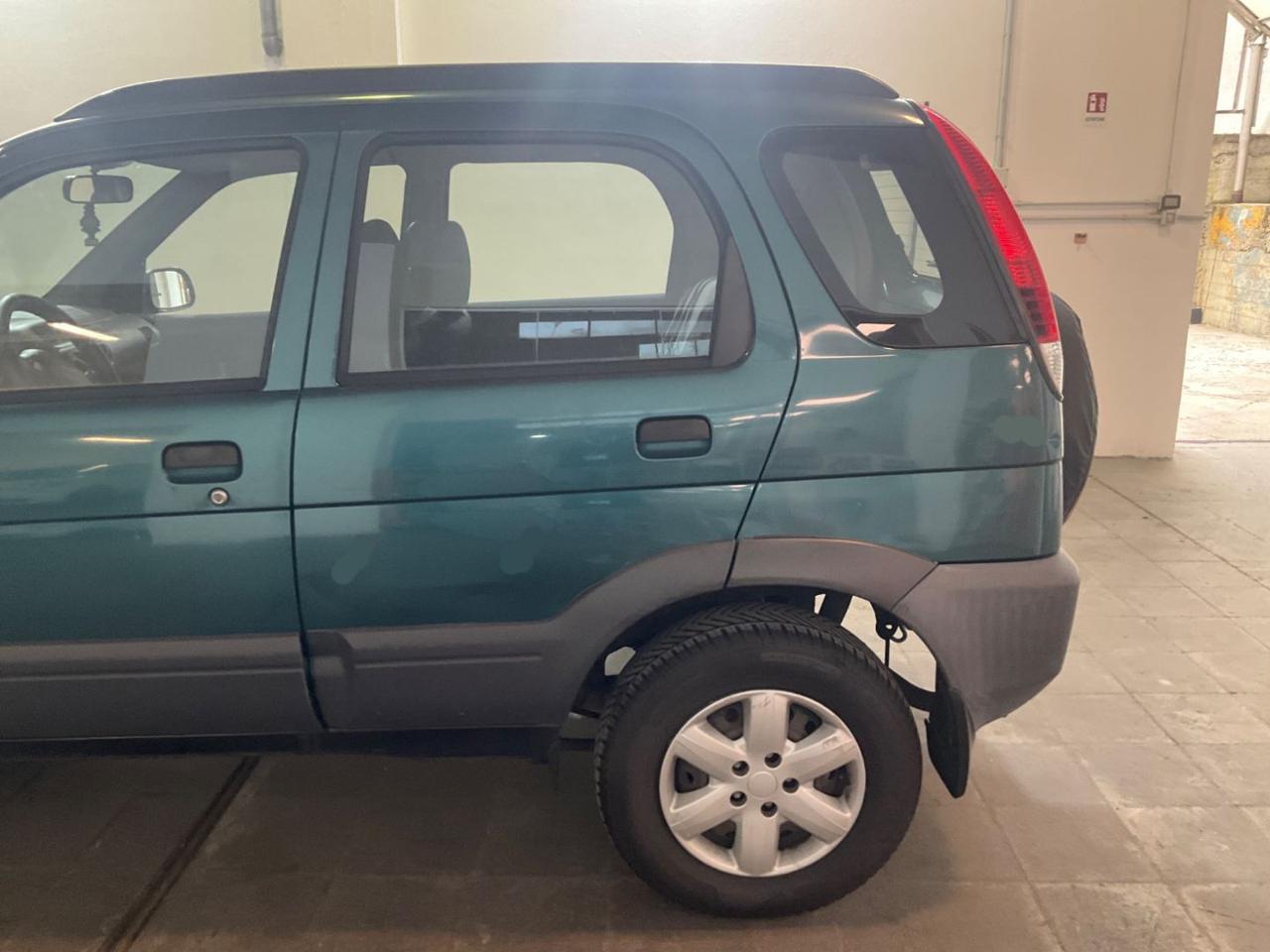 DAIHATSU Terios 1.3i 16V cat 4WD CX - 8