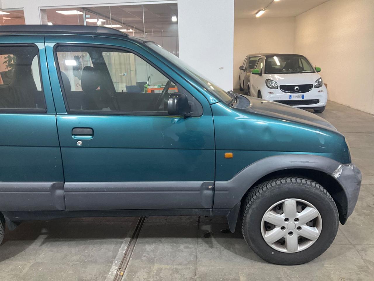 DAIHATSU Terios 1.3i 16V cat 4WD CX - 5