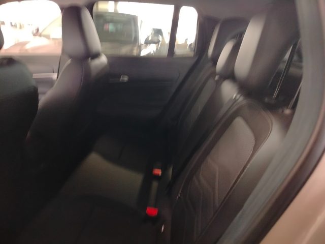 JEEP Avenger — foto 14 di 29
