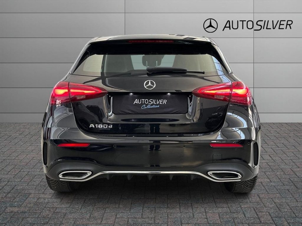 MERCEDES-BENZ A 180 d Automatic AMG Line Advanced Plus - 4
