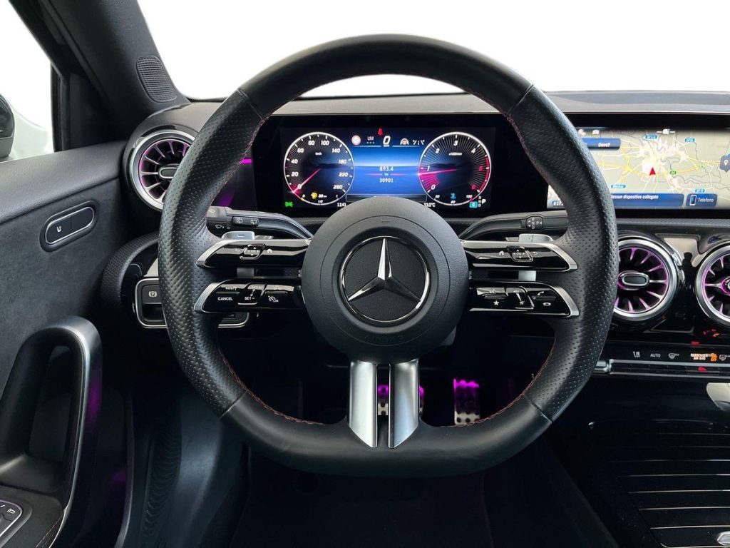 MERCEDES-BENZ A 180 d Automatic AMG Line Advanced Plus - 11