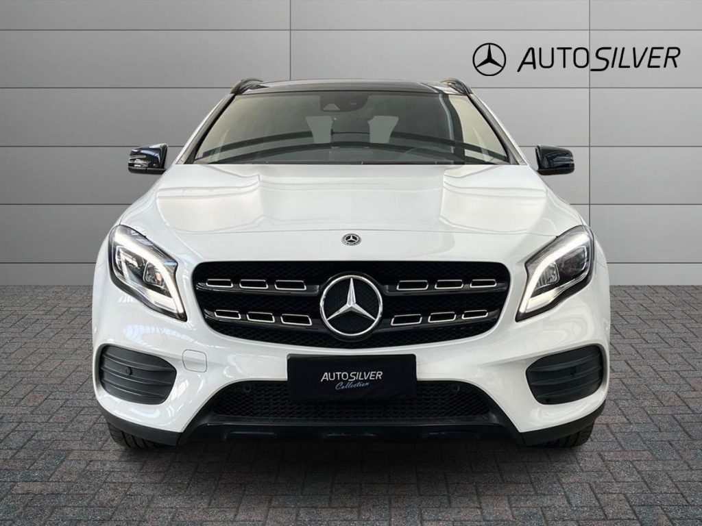 MERCEDES-BENZ GLA 200 d Automatic Night Edition - 3