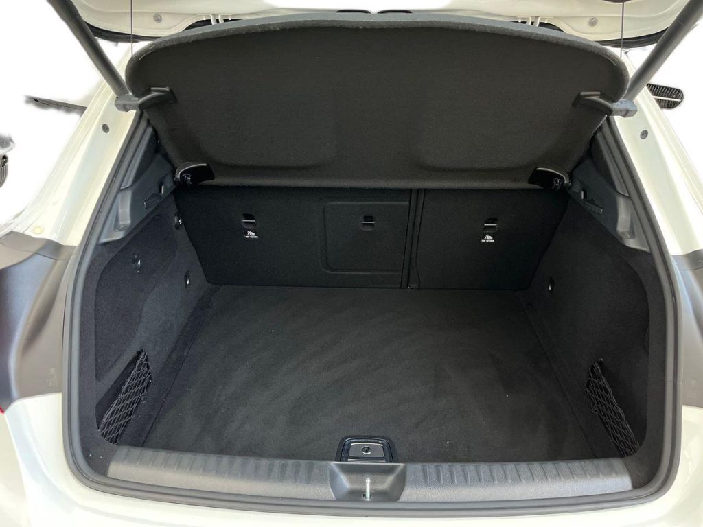 MERCEDES-BENZ GLA 200 d Automatic Night Edition - 13