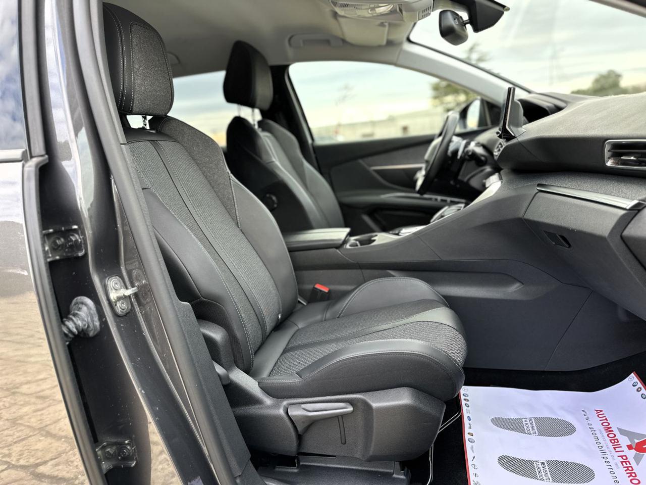 PEUGEOT 3008 BlueHDi 130cv EAT8 Allure Pack - 25