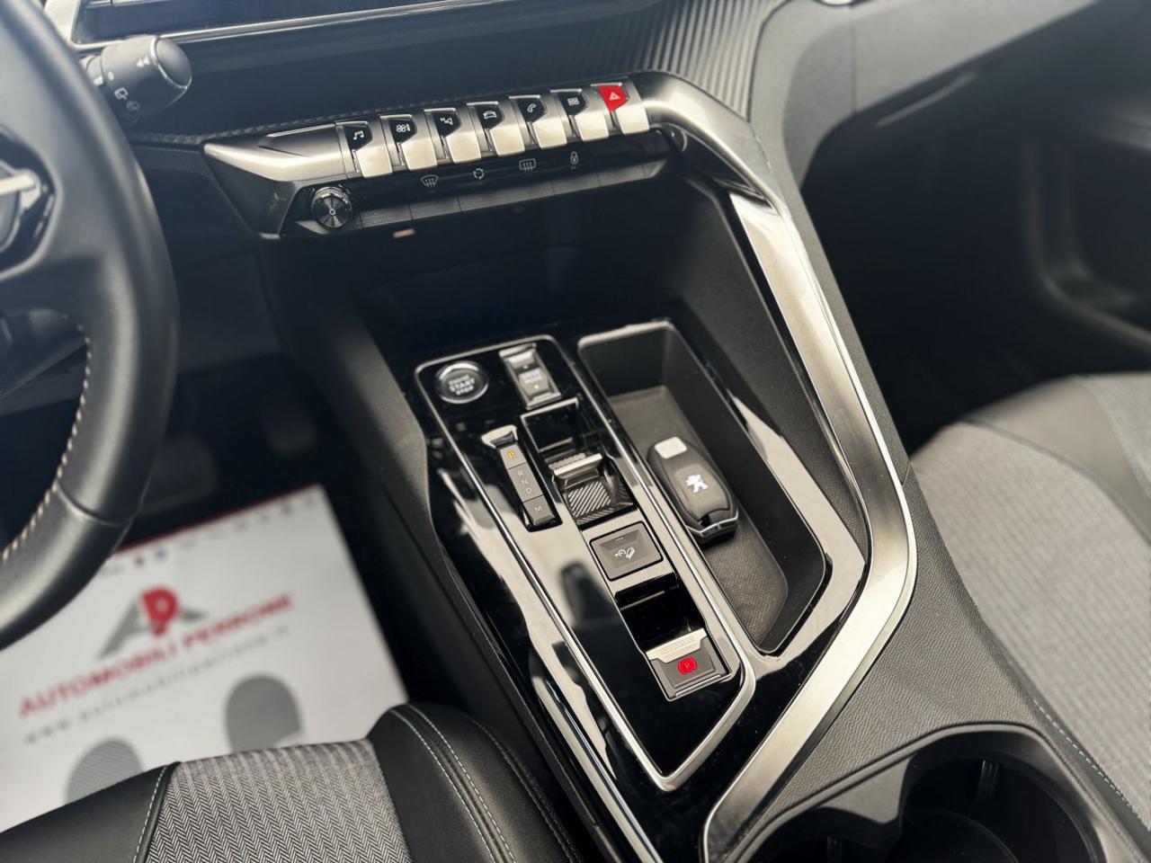 PEUGEOT 3008 BlueHDi 130cv EAT8 Allure Pack - 19