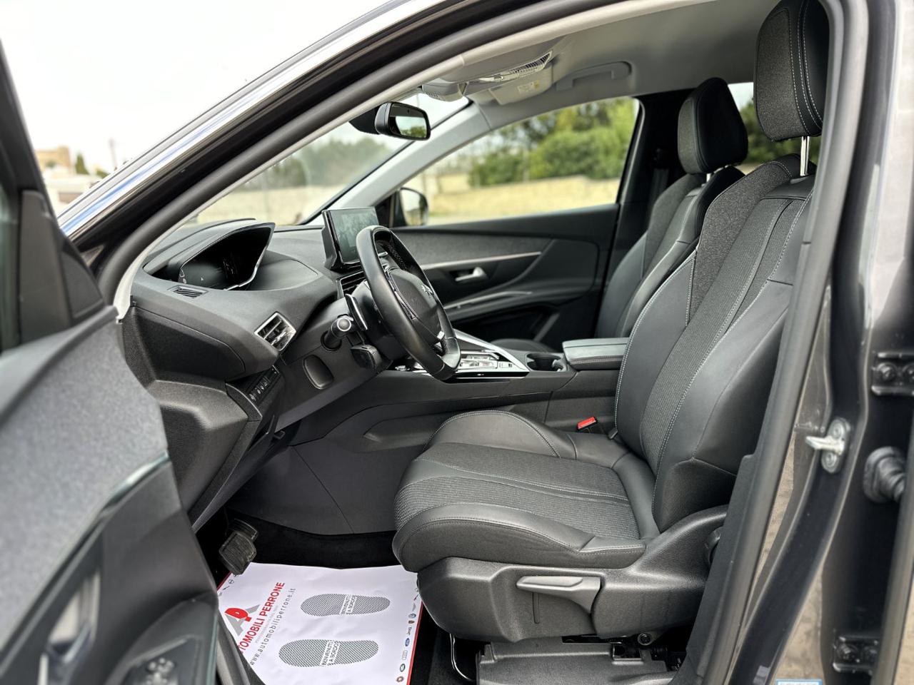 PEUGEOT 3008 BlueHDi 130cv EAT8 Allure Pack - 6