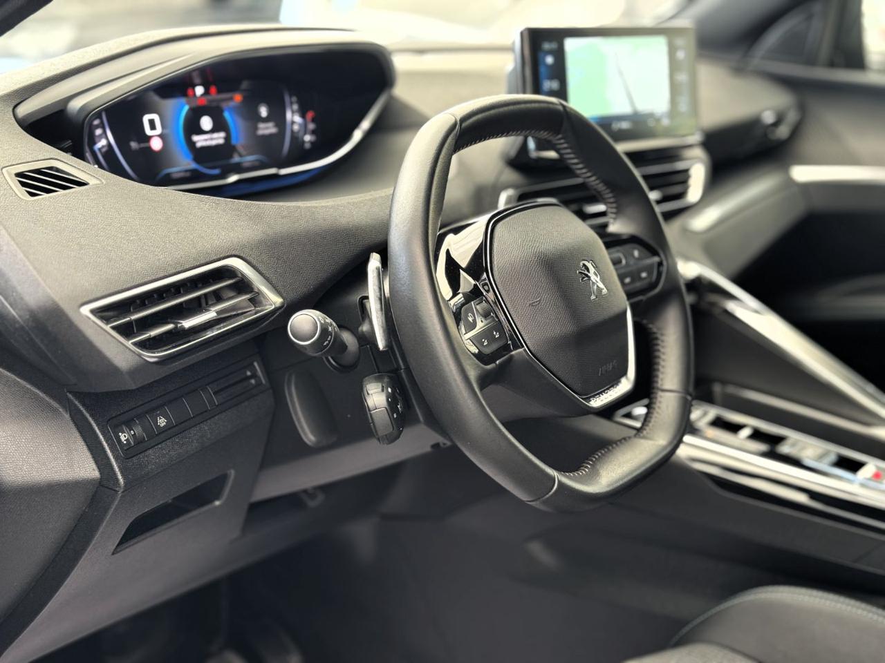 PEUGEOT 3008 BlueHDi 130cv EAT8 Allure Pack - 23