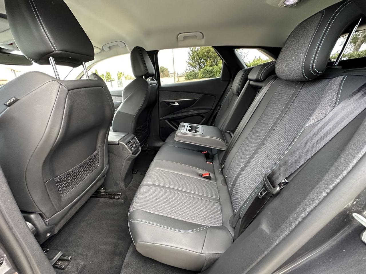 PEUGEOT 3008 BlueHDi 130cv EAT8 Allure Pack - 11