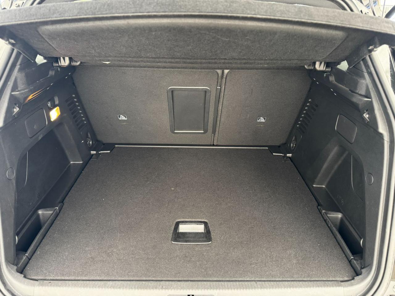 PEUGEOT 3008 BlueHDi 130cv EAT8 Allure Pack - 21