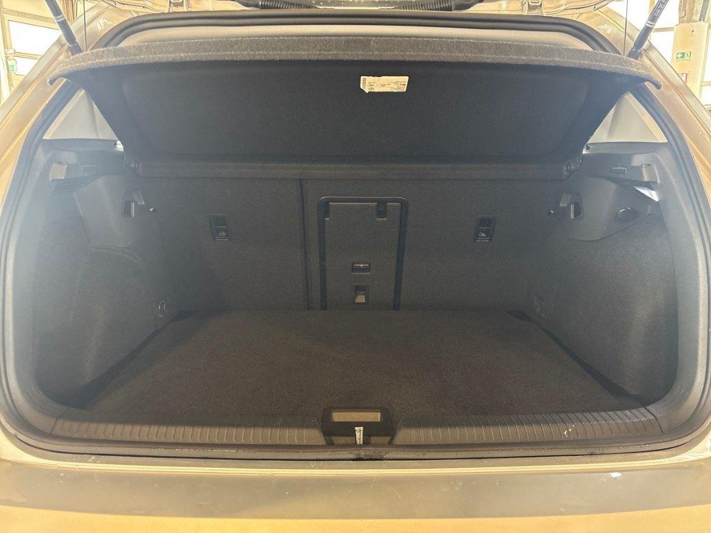 VOLKSWAGEN Golf 2.0 TDI DSG SCR - 15