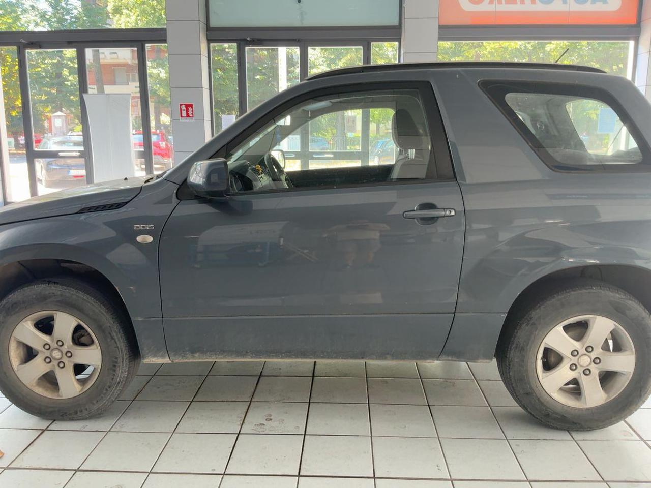 SUZUKI Grand Vitara 1.9 DDiS 3 porte - 5