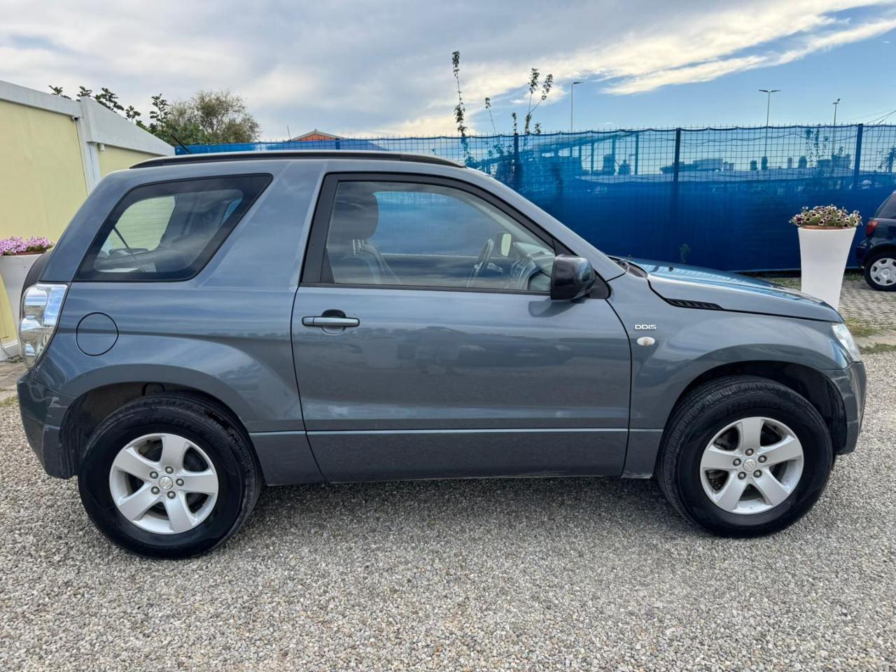 SUZUKI Grand Vitara 1.9 DDiS 3 porte - 3