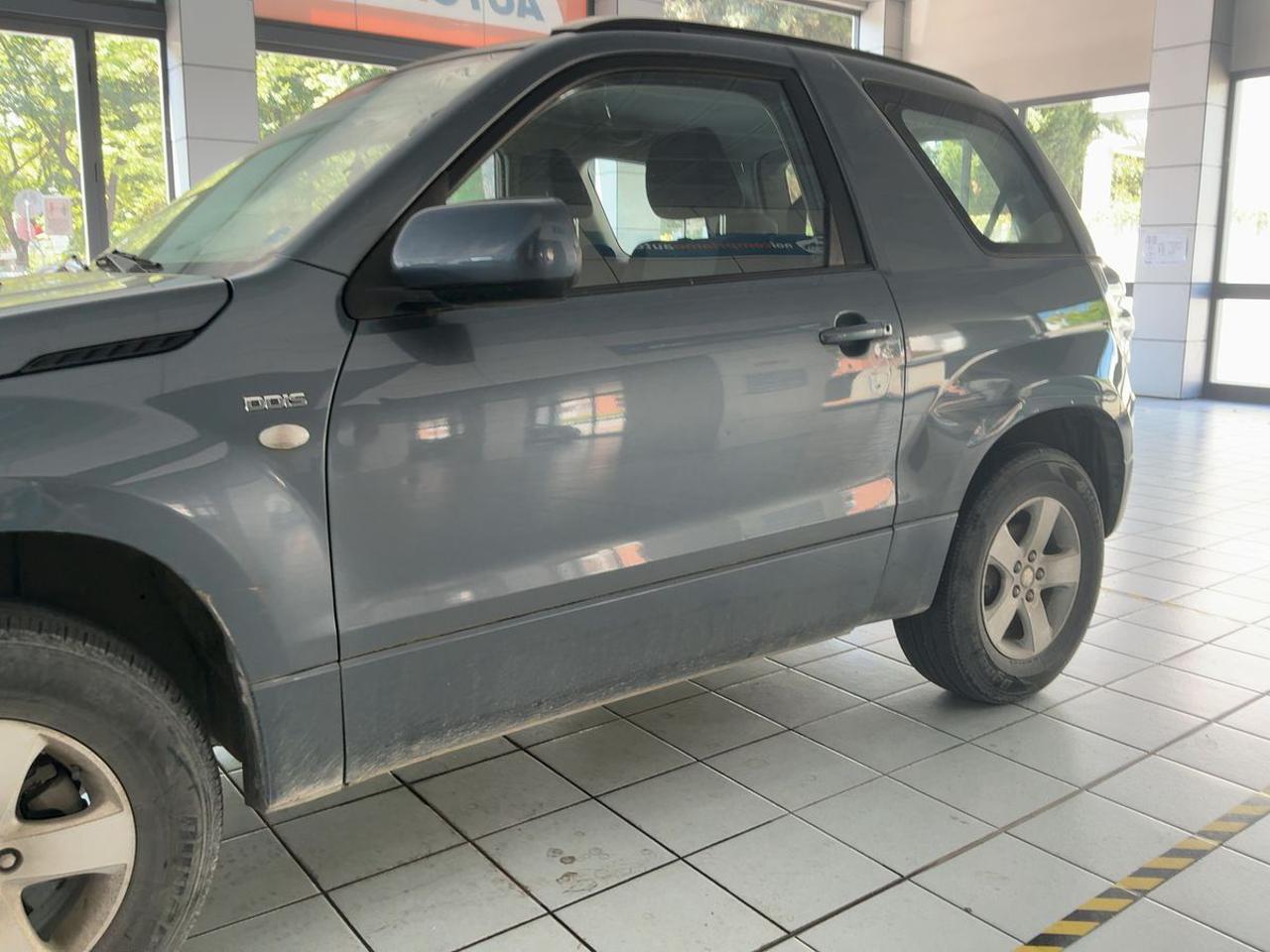 SUZUKI Grand Vitara 1.9 DDiS 3 porte - 9
