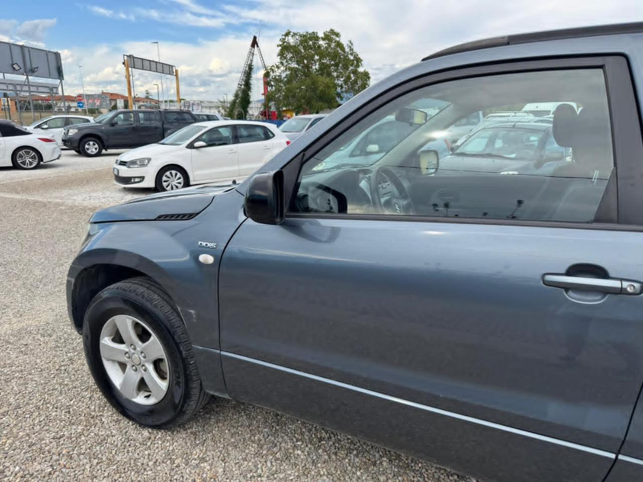 SUZUKI Grand Vitara 1.9 DDiS 3 porte - 4