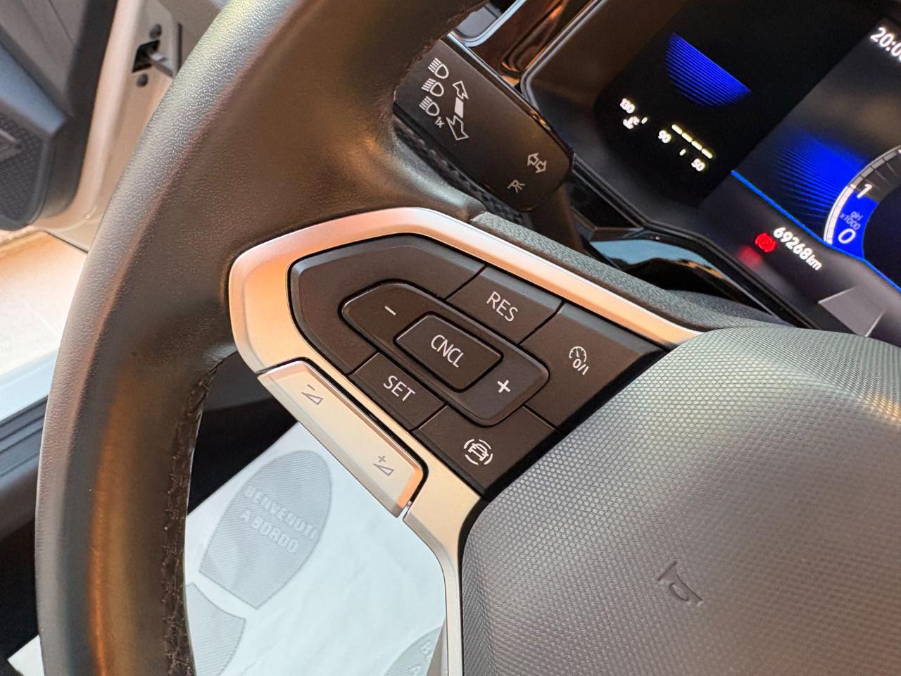 VOLKSWAGEN Polo 1.0 TSI Life 95 cv VIRTUAL COCKPIT - 21