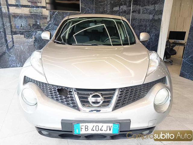 NISSAN Juke Gris foncé Pastel