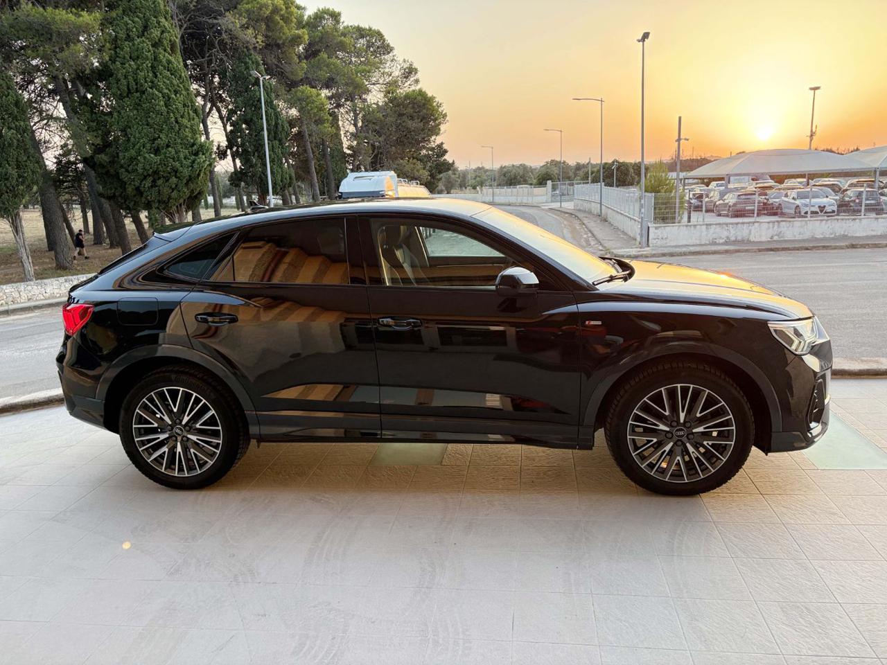 AUDI Q3 SPB SPORTBACK 35 TDI S tronic S line edition - 4