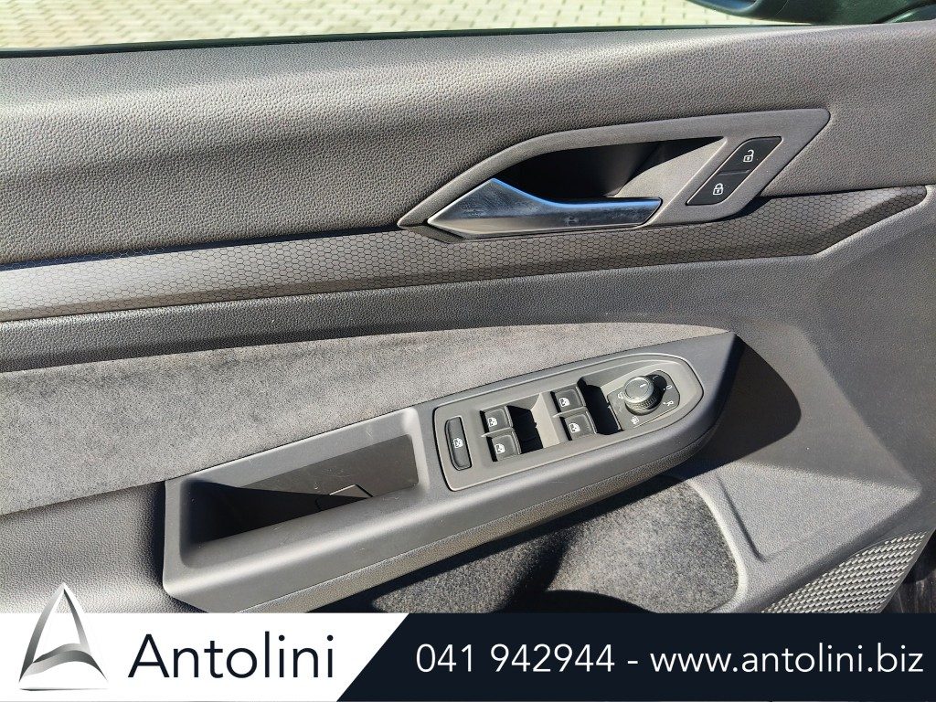 Scopri un'occasione autoVOLKSWAGEN Golf 2.0 TSI DSG GTI "TETTO APRIBILE PANORAMICO"da Antolini Venezia Mestre (VE)