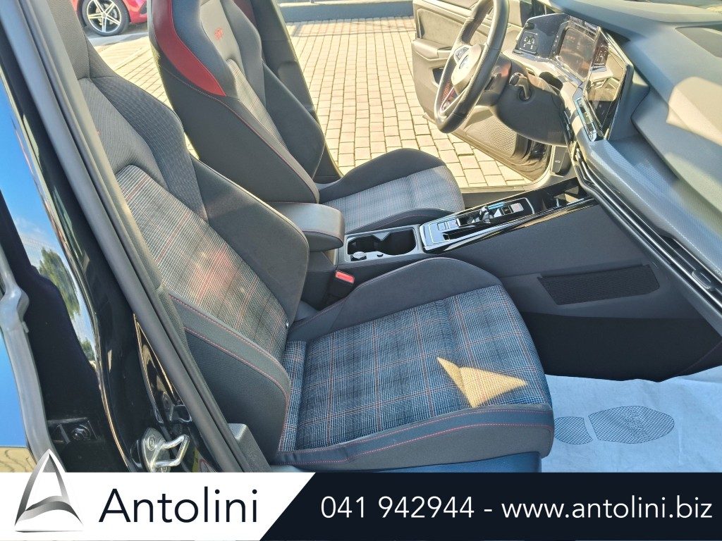 Scopri un'occasione autoVOLKSWAGEN Golf 2.0 TSI DSG GTI "TETTO APRIBILE PANORAMICO"da Antolini Venezia Mestre (VE)