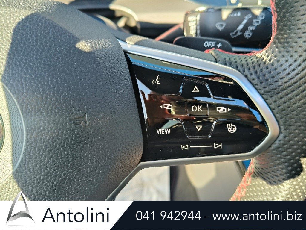 Scopri un'occasione autoVOLKSWAGEN Golf 2.0 TSI DSG GTI "TETTO APRIBILE PANORAMICO"da Antolini Venezia Mestre (VE)