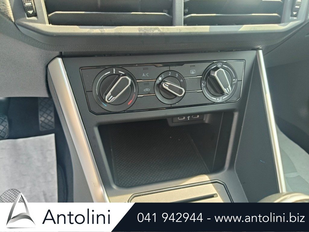 Scopri un'occasione autoVOLKSWAGEN Taigo 1.0 TSI 110 CV Life "APPLE CAR PLAY - ANDROID AUTOda Antolini Venezia Mestre (VE)