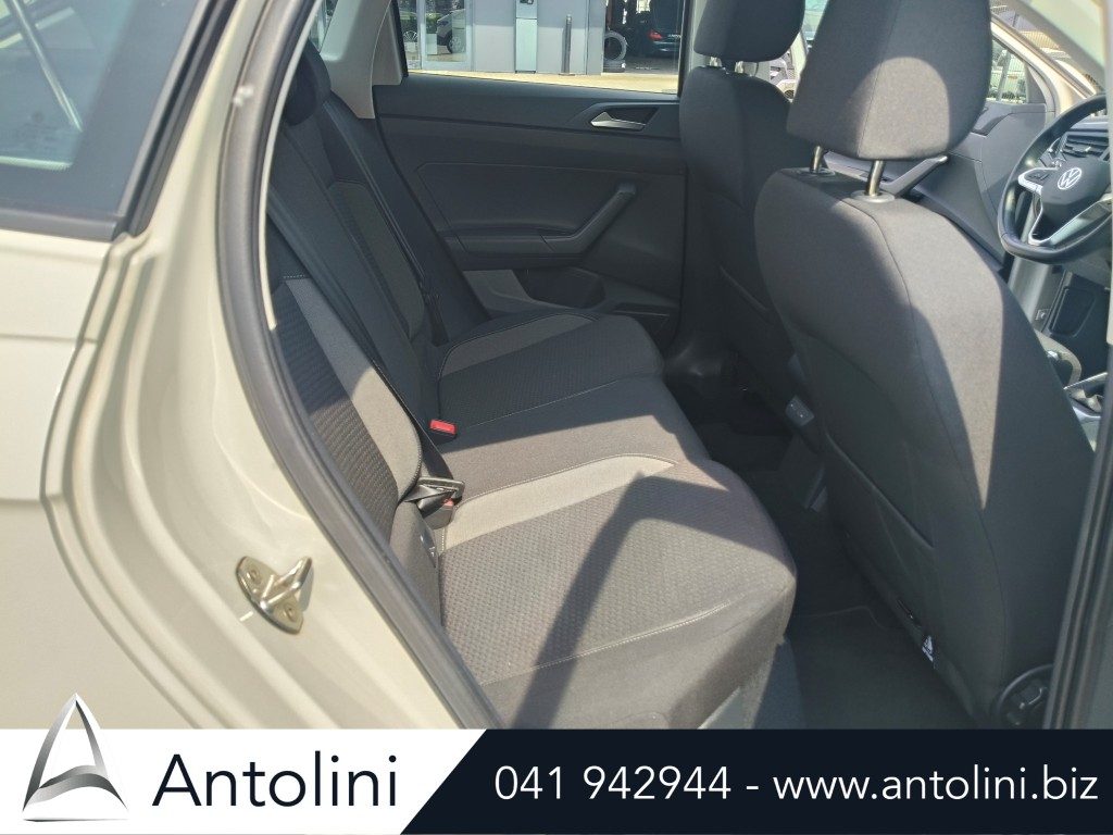 Scopri un'occasione autoVOLKSWAGEN Taigo 1.0 TSI 110 CV Life "APPLE CAR PLAY - ANDROID AUTOda Antolini Venezia Mestre (VE)