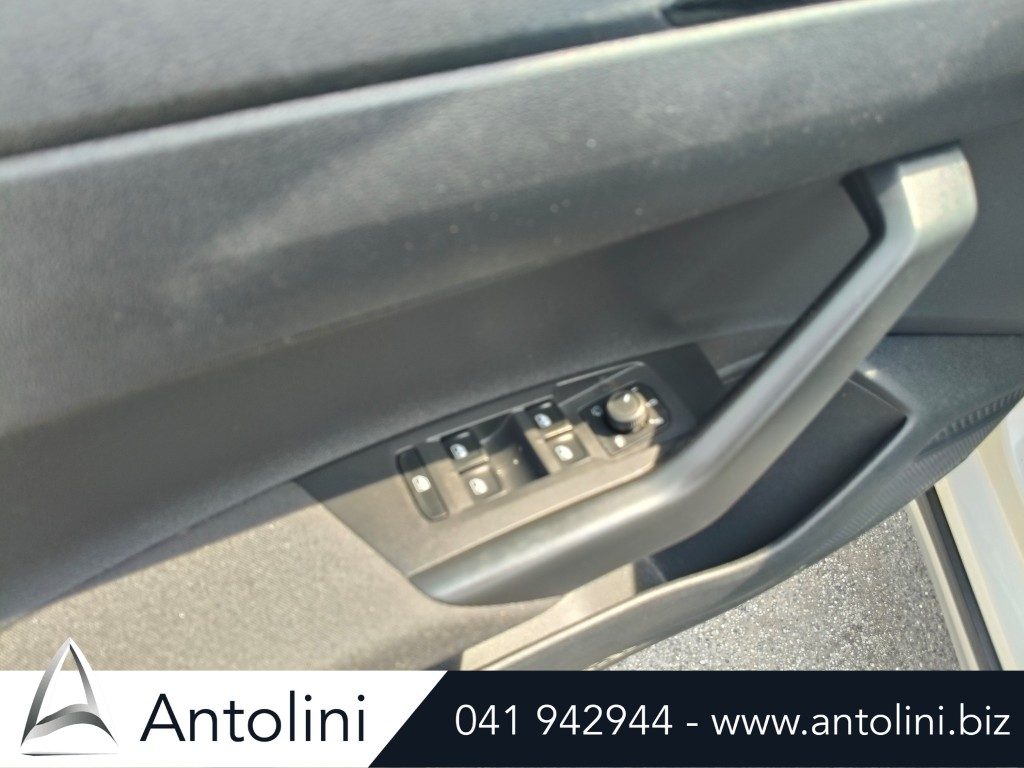 Scopri un'occasione autoVOLKSWAGEN Taigo 1.0 TSI 110 CV Life "APPLE CAR PLAY - ANDROID AUTOda Antolini Venezia Mestre (VE)