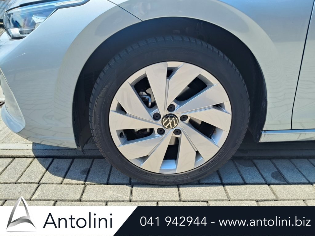 Scopri un'occasione autoVOLKSWAGEN Golf 2.0 TDI 150 CV DSG STYLE "Modello 8.5"da Antolini Venezia Mestre (VE)