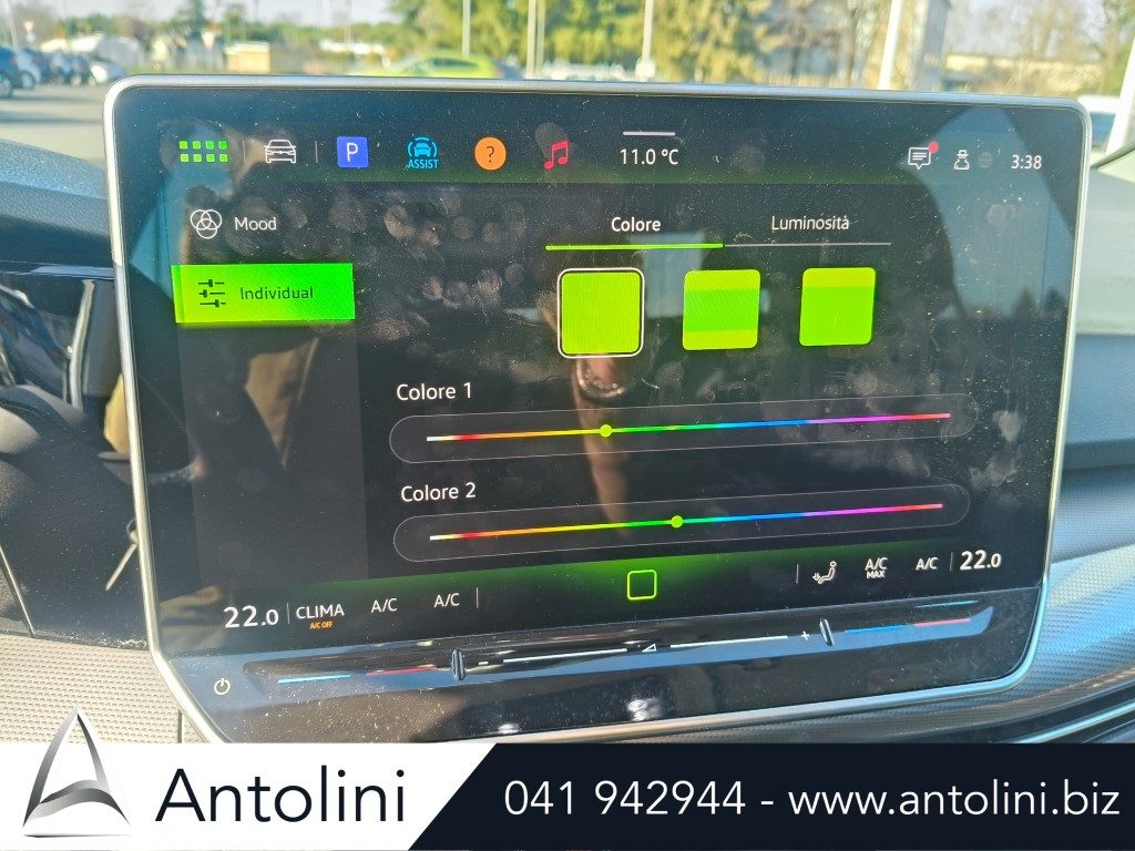 Scopri un'occasione autoVOLKSWAGEN Golf 2.0 TDI 150 CV DSG STYLE "Modello 8.5"da Antolini Venezia Mestre (VE)