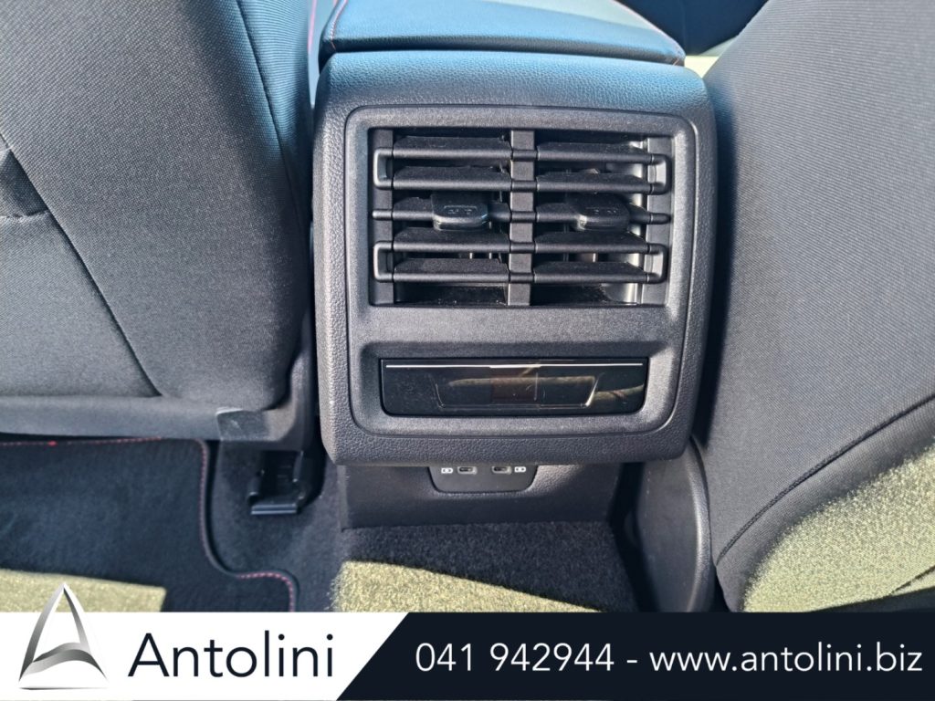 Scopri un'occasione autoVOLKSWAGEN Golf 2.0 TSI DSG GTIda Antolini Venezia Mestre (VE)