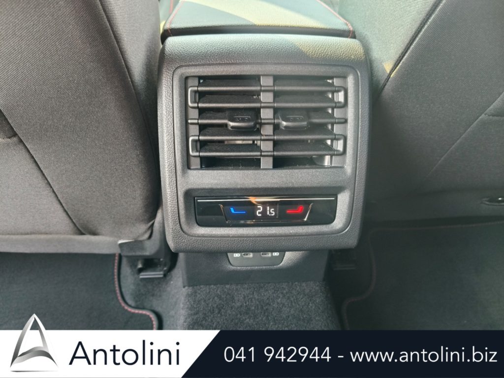 Scopri un'occasione autoVOLKSWAGEN Golf 2.0 TSI DSG GTIda Antolini Venezia Mestre (VE)