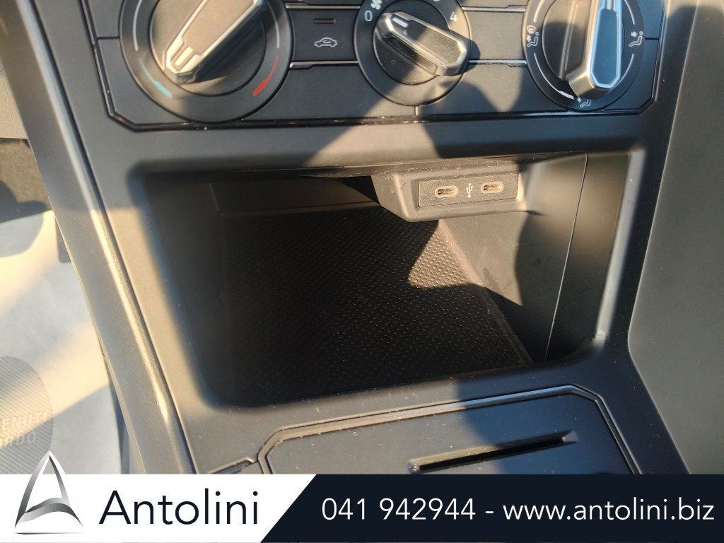Scopri un'occasione autoVOLKSWAGEN Polo 1.0 EVO "VIRTUAL COCKPIT"da Antolini Venezia Mestre (VE)