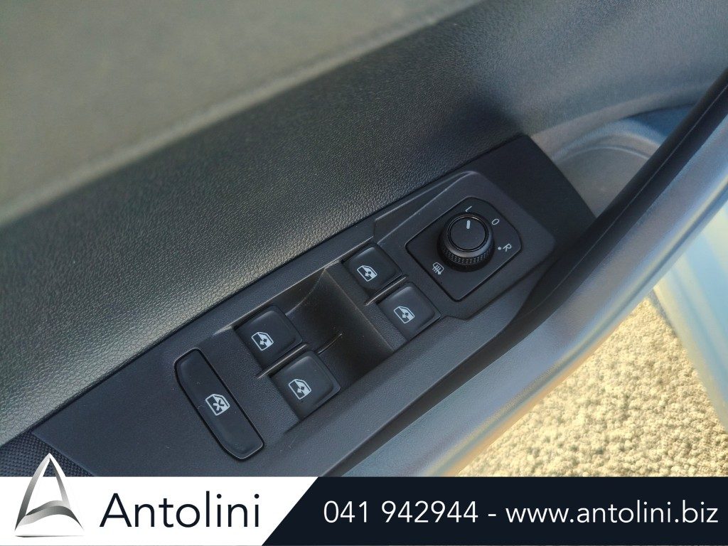 Scopri un'occasione autoVOLKSWAGEN Polo 1.0 EVO "VIRTUAL COCKPIT"da Antolini Venezia Mestre (VE)