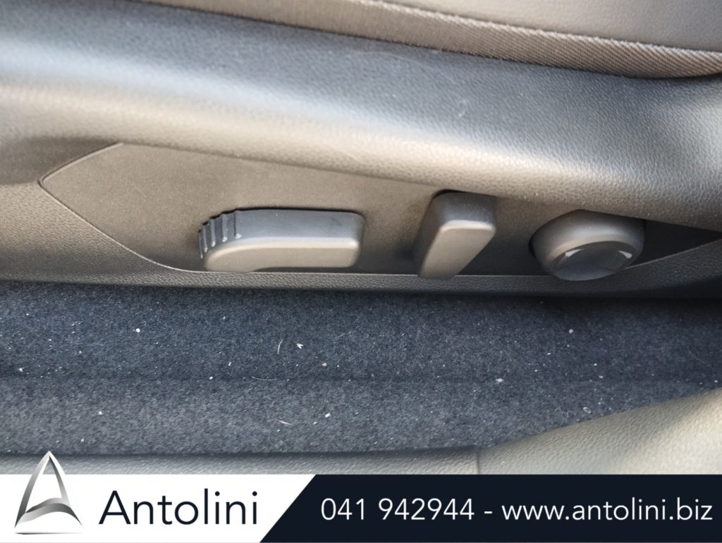 Scopri un'occasione autoSUBARU Crosstrek 2.0i e-Boxer MHEV CVT Lineartronic Premiumda Antolini Venezia Mestre (VE)