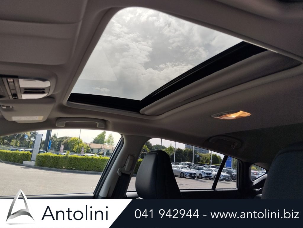 Scopri un'occasione autoSUBARU Crosstrek 2.0i e-Boxer MHEV CVT Lineartronic Premiumda Antolini Venezia Mestre (VE)