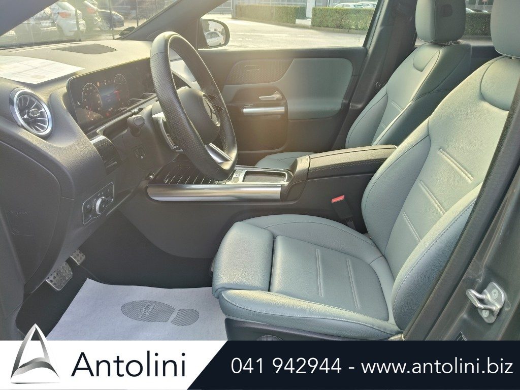 Scopri un'occasione autoMERCEDES-BENZ GLA 180 Automatic AMG Line Premium "SOLO 10.987 KMda Antolini Venezia Mestre (VE)