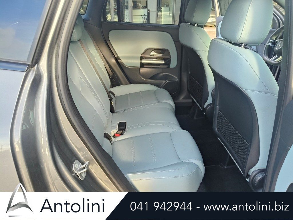 Scopri un'occasione autoMERCEDES-BENZ GLA 180 Automatic AMG Line Premium "SOLO 10.987 KMda Antolini Venezia Mestre (VE)